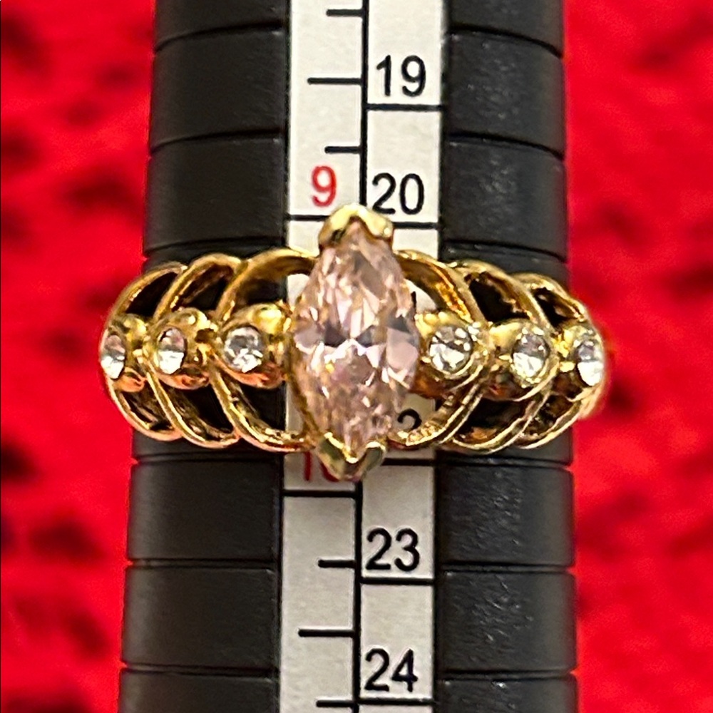 Elegant Gold and Pink Stone Women's Ring